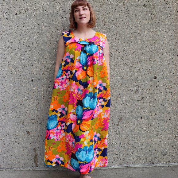 Vintage Dresses & Skirts - 1970s maxi dress